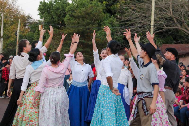General Alvear celebró 80 años de crecimiento, producción e identidad misionera 16 General Alvear celebró 80 años de crecimiento, producción e identidad misionera imagen-15