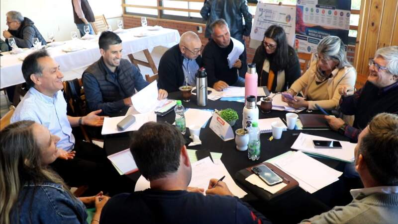 Gabinete itinerante: el Gobierno recorrerá Misiones para definir prioridades junto a los intendentes 10 Gabinete itinerante: el Gobierno recorrerá Misiones para definir prioridades junto a los intendentes imagen-9